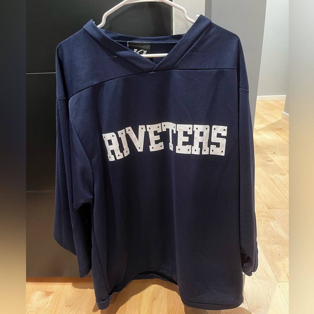 Metropolitan Riveters Jersey